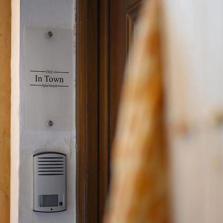 The In Town Apartment - With A Private Terrace Corfu  Buitenkant foto